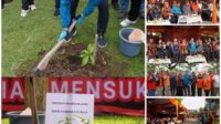Walikota Jakarta Selatan M Anwar menanam pohon di pinggir Kali Ciliwung dalam acara Susur, Syukur, dan Sejarah Pemuda Pancasila