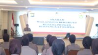 Wakapolda Bengkulu Brigjen Pol. Dicky Sondani menekankan pentingnya etika digital bagi Polwan Bripda agar menjadi teladan di media sosial dan menjaga