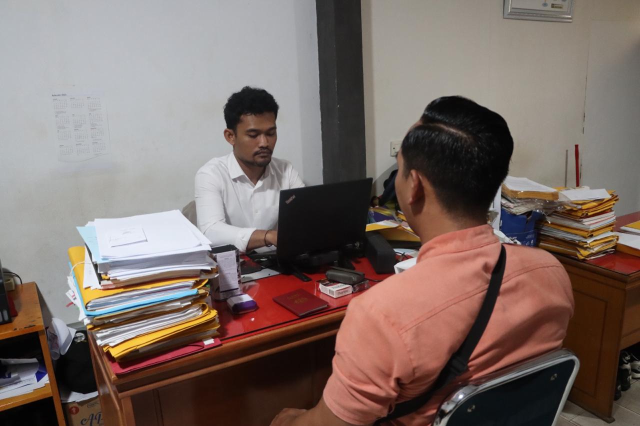 Pelaku menggadaikan kendaraan ke warga lokal dengan nilai Rp15 juta. Pelaku menggadaikan kendaraan ke warga lokal dengan nilai Rp15 juta.