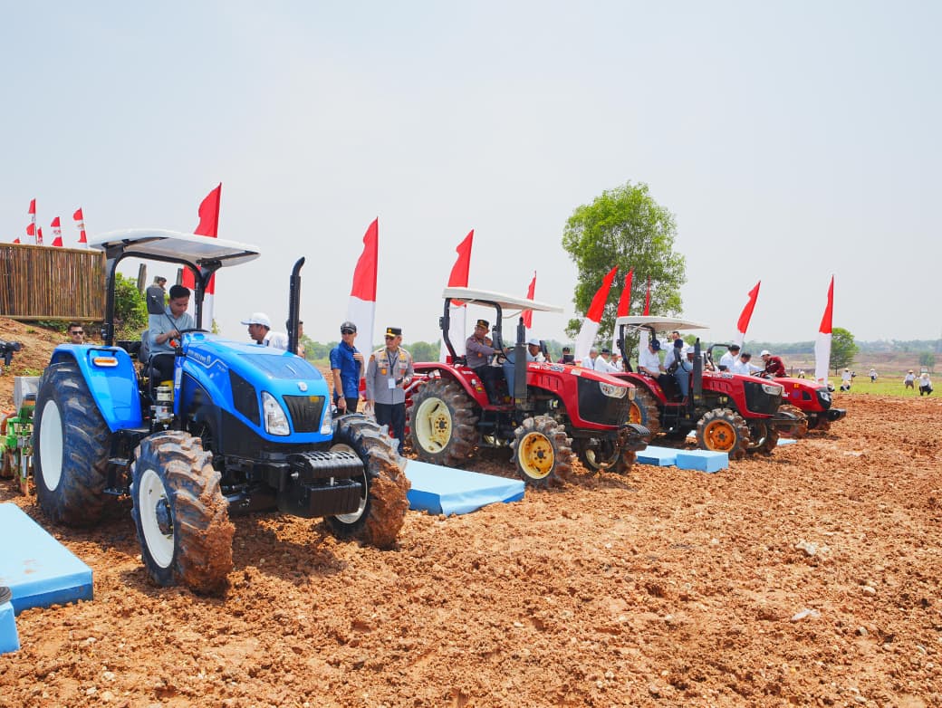Polri bersama pemerintah berkomitmen mendukung swasembada pangan nasional melalui lahan produktif seluas 1,19 juta hektare.