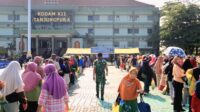 TNI Hadir Bantu Masyarakat Lewat Gerakan Pangan Murah di Kalimantan Barat
