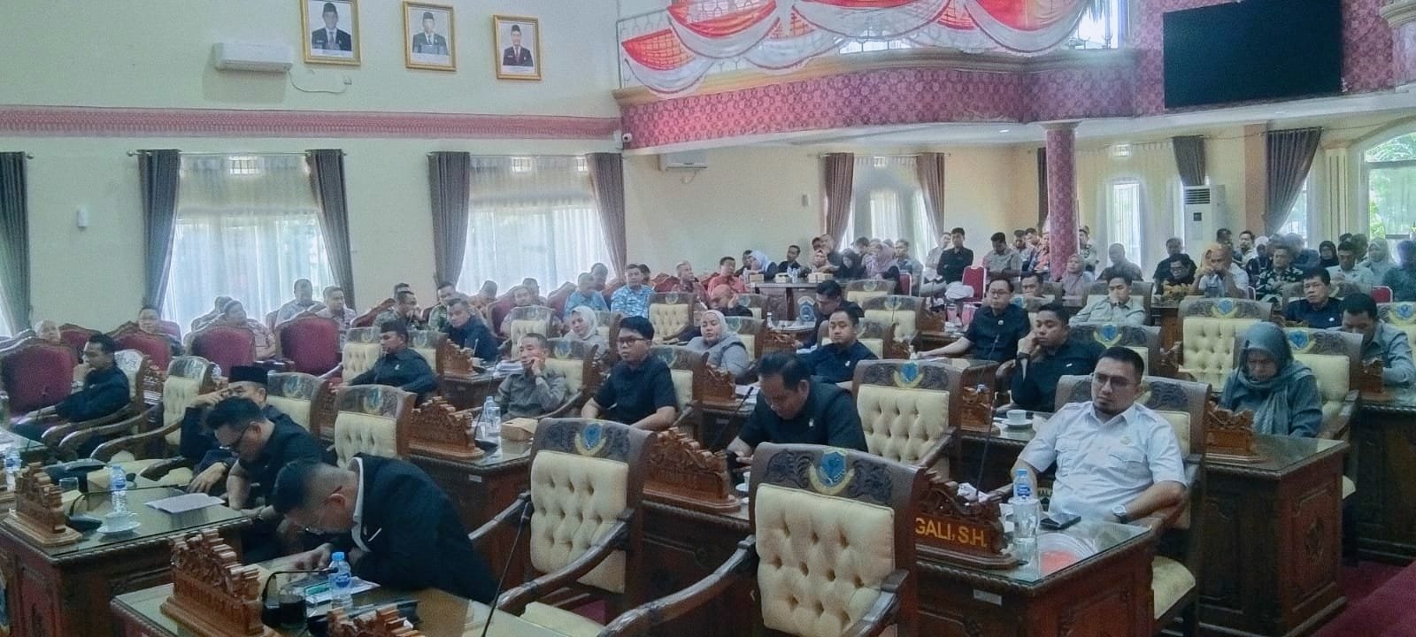 Sidang paripurna keenam masa persidangan I tahun 2025 Sidang paripurna keenam masa persidangan I tahun 2025