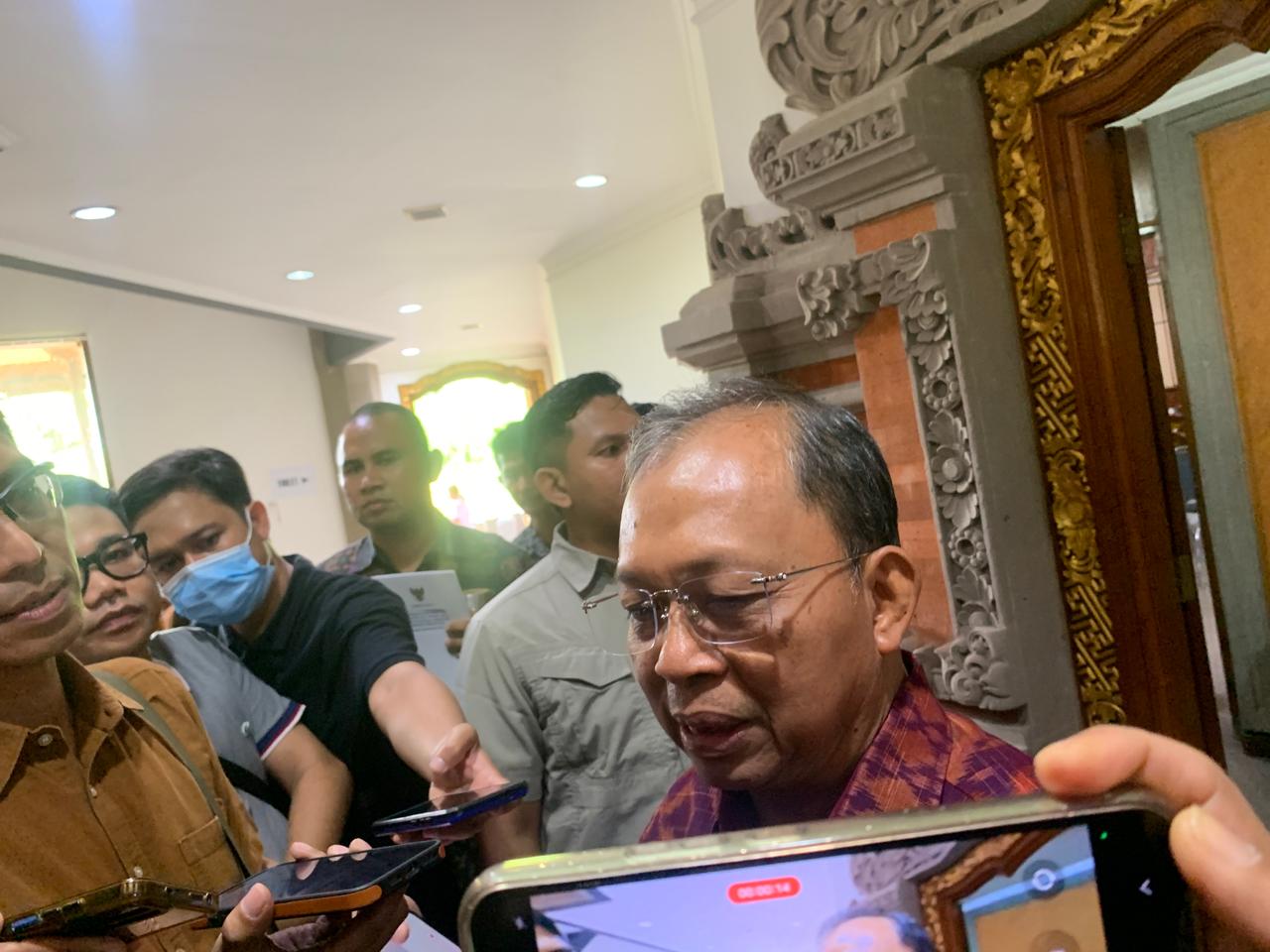 Gubernur Bali I Wayan Koster soroti dampak OSS