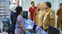 Wali Kota Pangkalpinang, Prof. Udin, dan Wakil Wali Kota Cece Dessy melakukan sidak ke RSUD Depati Hamzah