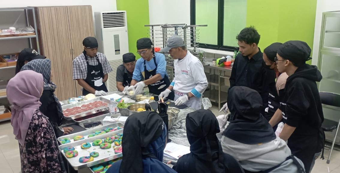 Pelatihan kolaboratif bersama PPKD Jakarta Timur ini dorong kemandirian ekonomi penyandang disabilitas.