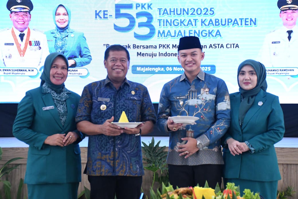 Bupati Eman Suherman ajak kader PKK Majalengka berinovasi dan bersinergi wujudkan visi Majalengka Langkung Sae pada HKG PKK ke-53.