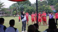 Bupati Gowa Sitti Husniah Talenrang membuka Turnamen Sepak Bola Piala Bupati U-15 sebagai rangkaian Hari Jadi Gowa ke-705