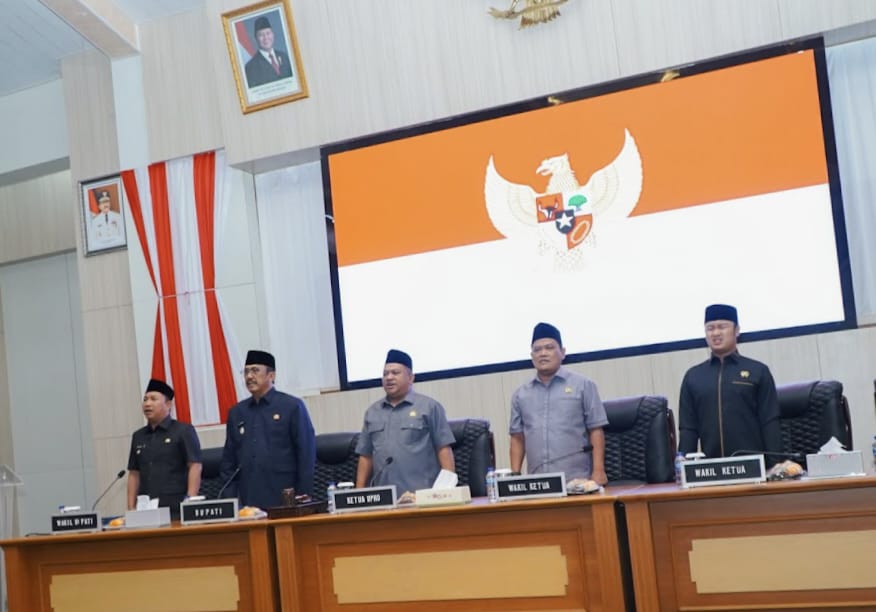 Rapat Paripurna DPRD Kabupaten Sukabumi tahun 2025