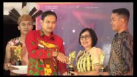 Penghargaan Anugerah Pesona Indonesia (API) Awards IX Tahun 2025, diterima langsung oleh Kepala Dinas Pemuda, Olahraga dan Pariwisata Kabupaten Sintang, Dr. Hendrika