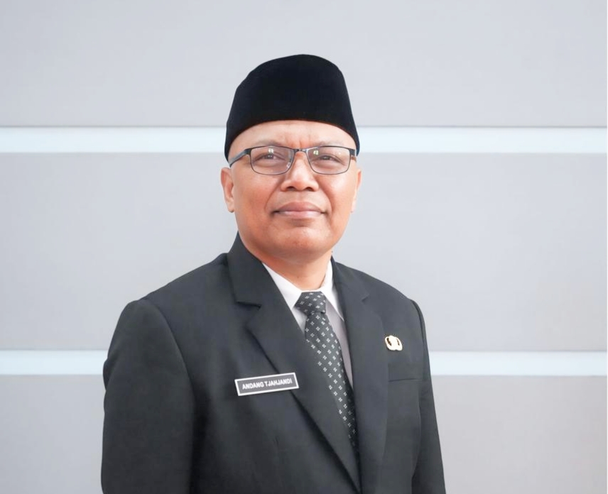 Sekretaris Daerah Kota Sukabumi, H. Andang Tjahjandi