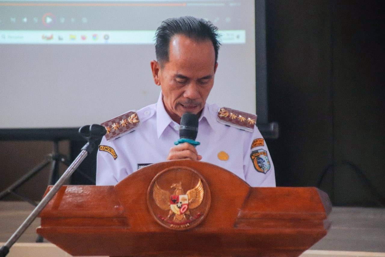 Bupati Gregorius Bala membuka Uji Kompetensi Profiling ASN Sintang Bupati Gregorius Bala membuka Uji Kompetensi Profiling ASN Sintang