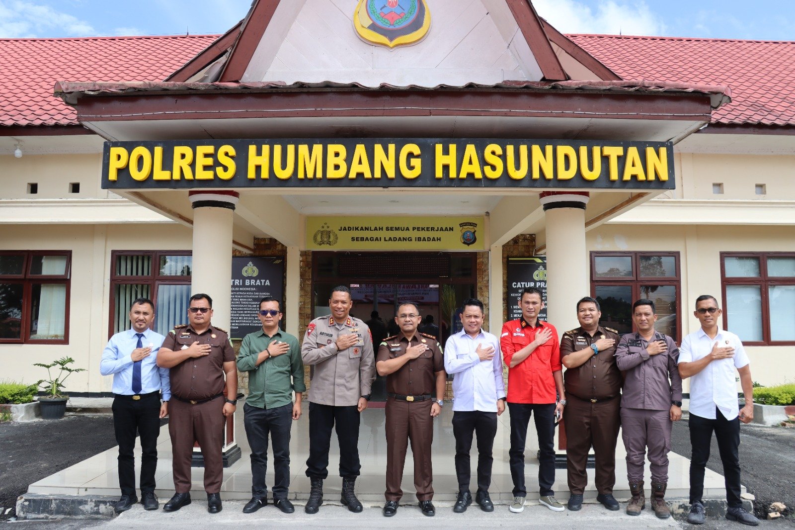 sinergitas antara Polres Humbahas dan Kejari Humbahas. WhatsApp Image 2025 11 13 at 13.16.58