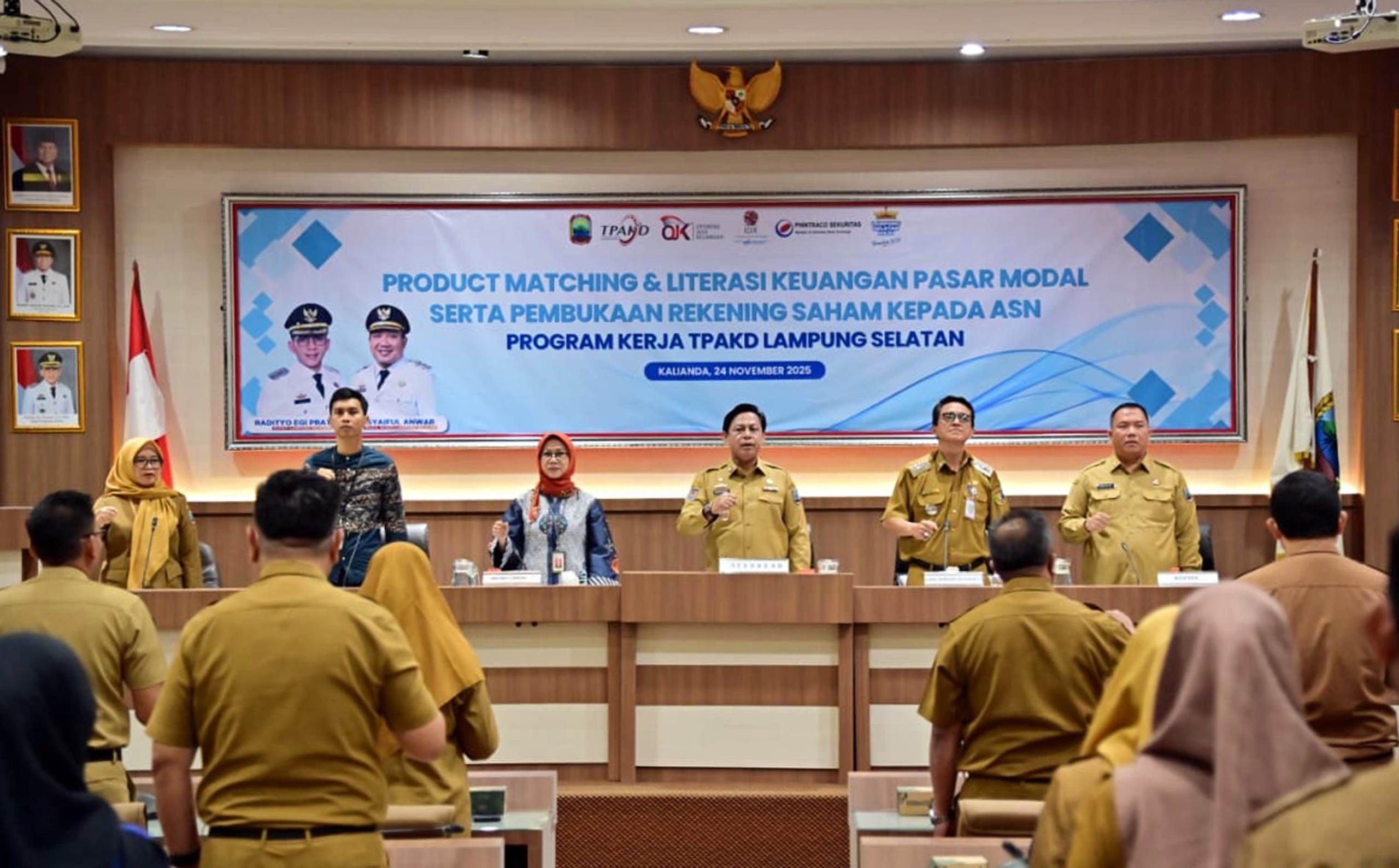 Sosialisasi Product Matching, Literasi Keuangan Pasar Modal, serta fasilitasi Pembukaan Rekening Saham bagi ASN di Aula Rajabasa, Kantor Bupati Lampung Selatan, Senin (24/11/2025).