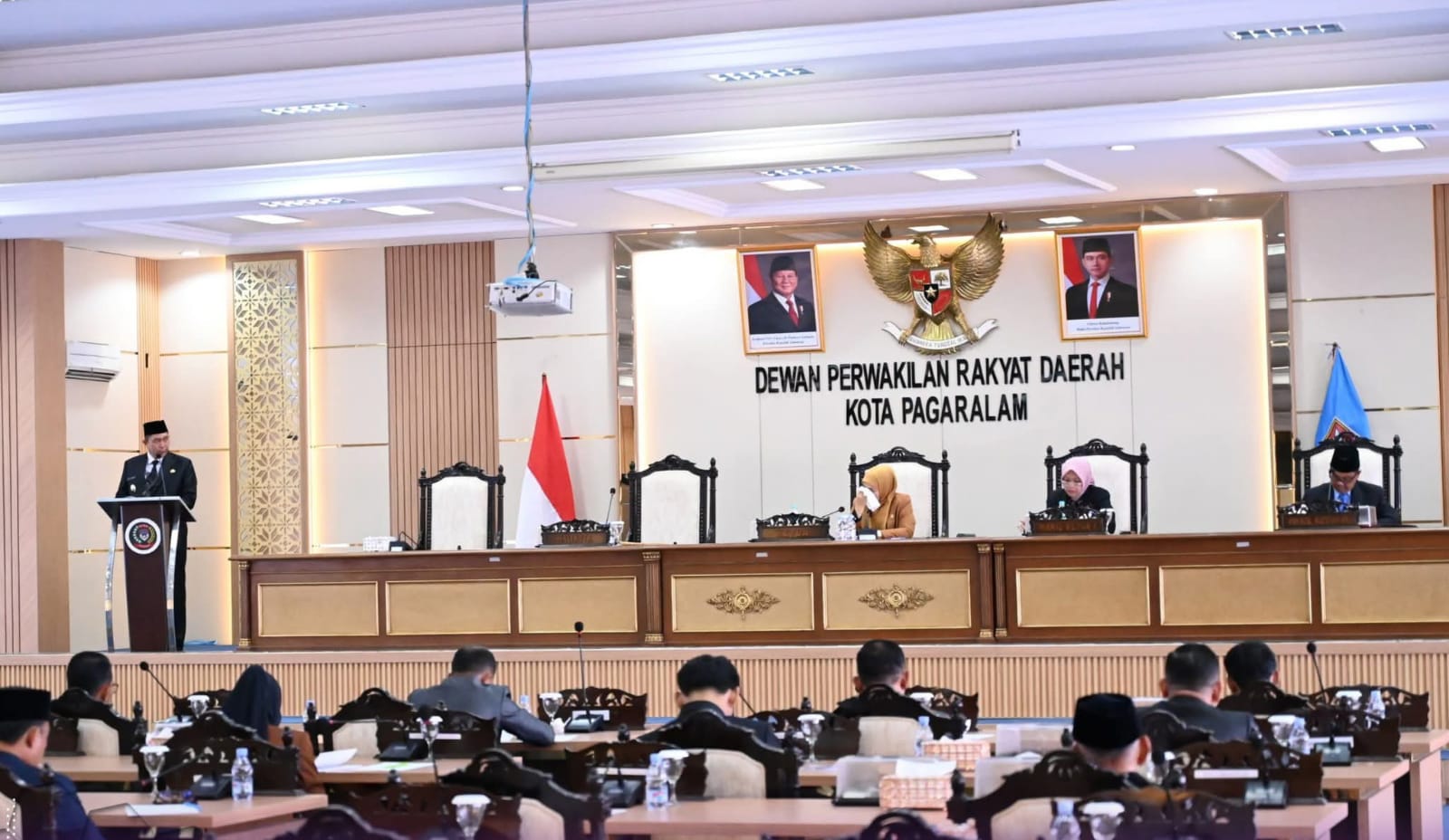 Wali Kota Pagar Alam Ludi Oliansyah menyampaikan Nota Keuangan RAPBD 2026