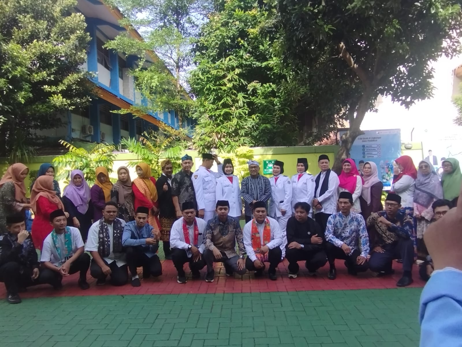 Guru MAN 7 Jakarta dan penguasaan teknologi