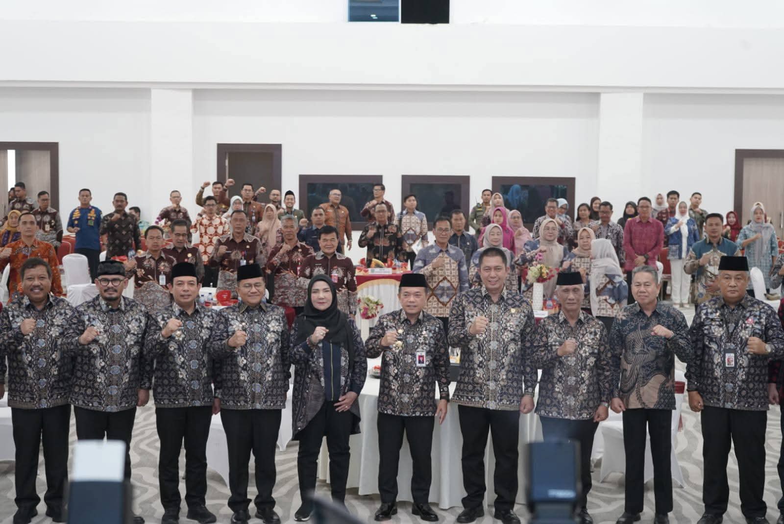 Ludi Oliansyah menghadiri Rapat Muskomwil II Apeksi 2025 di Jambi