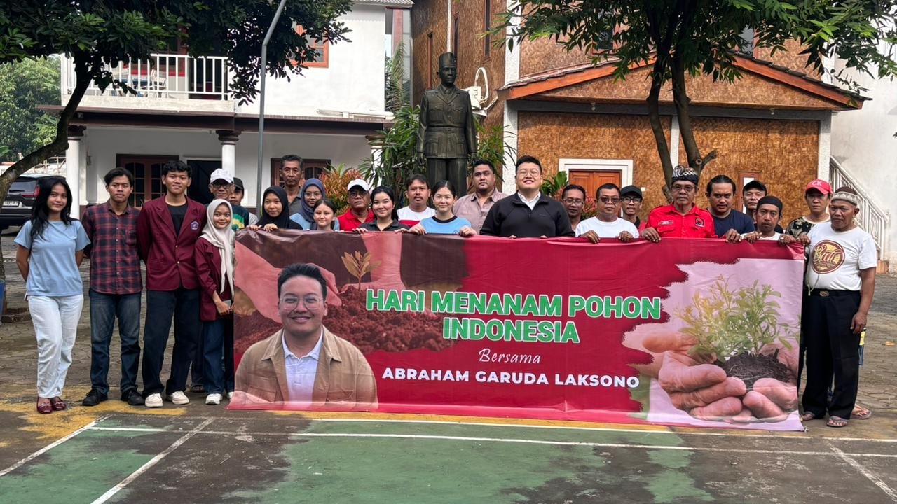 Gerakan Penghijauan Libatkan Generasi Muda dan Komunitas Gerakan Penghijauan Libatkan Generasi Muda dan Komunitas
