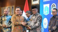 Penghargaan Penghargaan Perlindungan Konsumen kategori Daerah Tertib Ukur Tahun 2025 diterima langsung oleh Wali Kota Banjar, Ir. H. Sudarsono, pada Kamis (27/11/2025) di Auditorium Kementerian Perdagangan, Jakarta Pusat.