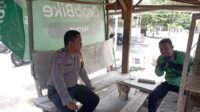 Bripka Asep Rahmat Sugandi mengintensifkan sambang dan imbauan Kamtibmas kepada warga Cigasong