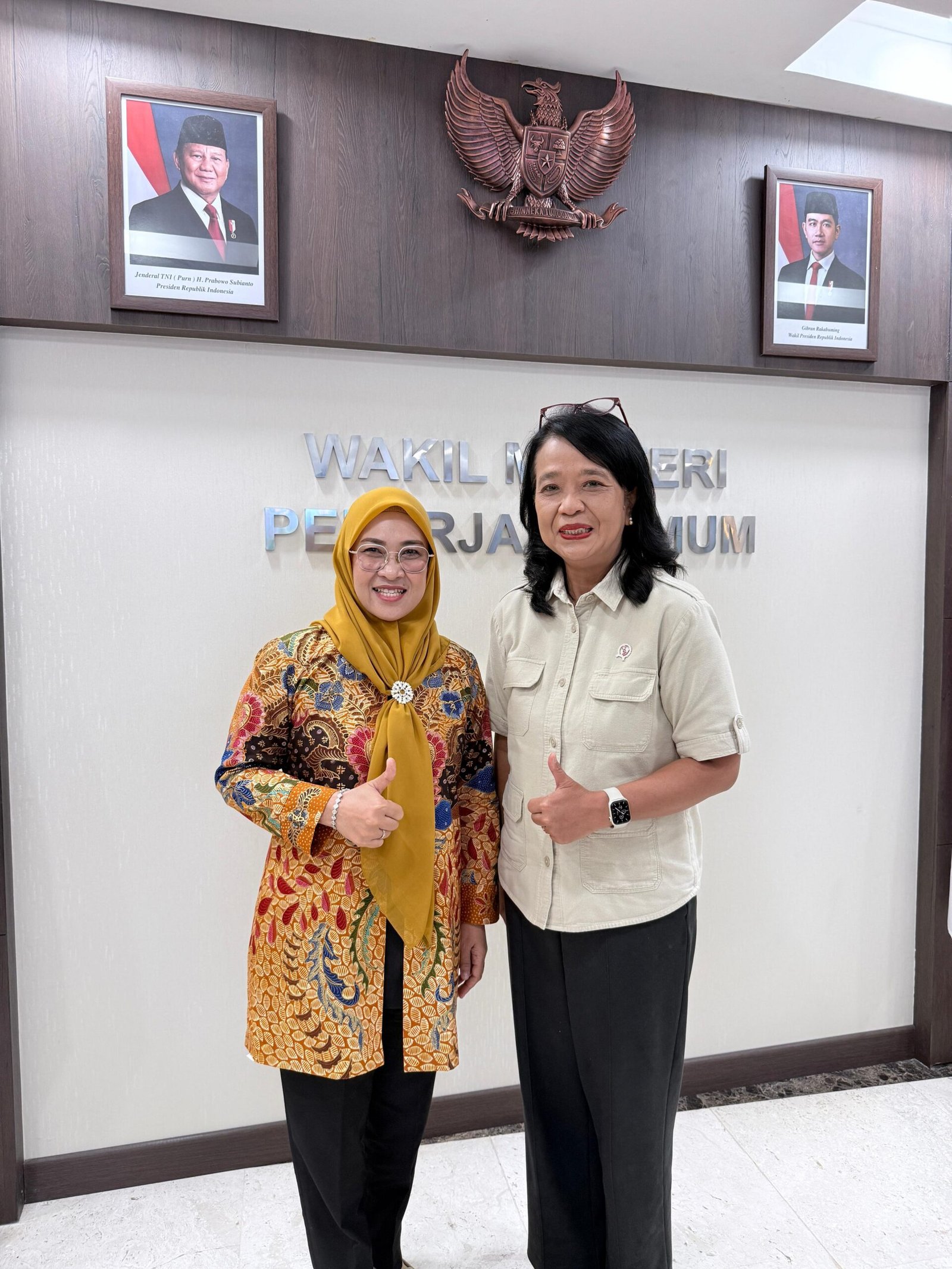 Bupati Gowa Sitti Husniah Talenrang bersama Wakil Menteri Pekerjaan Umum, Diana Kusumastuti Bupati Gowa Sitti Husniah Talenrang bersama Wakil Menteri Pekerjaan Umum, Diana Kusumastuti