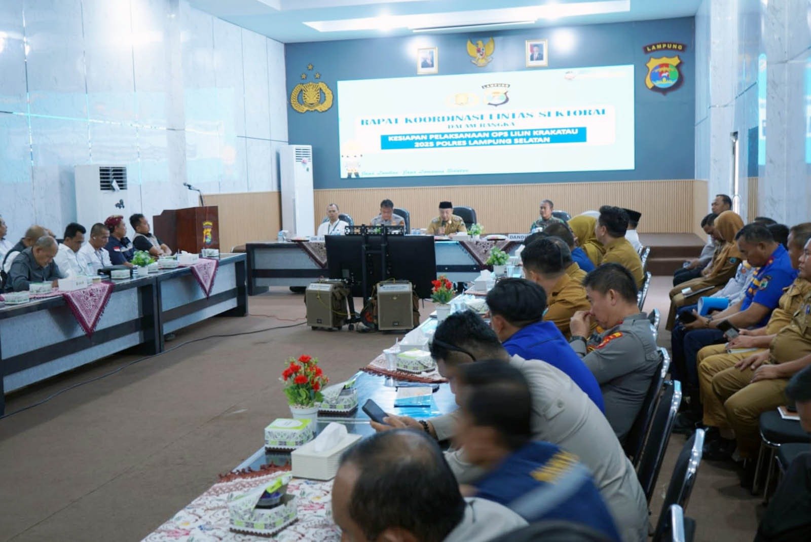 Rapat Koordinasi Lintas Sektoral Kesiapan Pengamanan Nataru IMG 20251209 WA0047