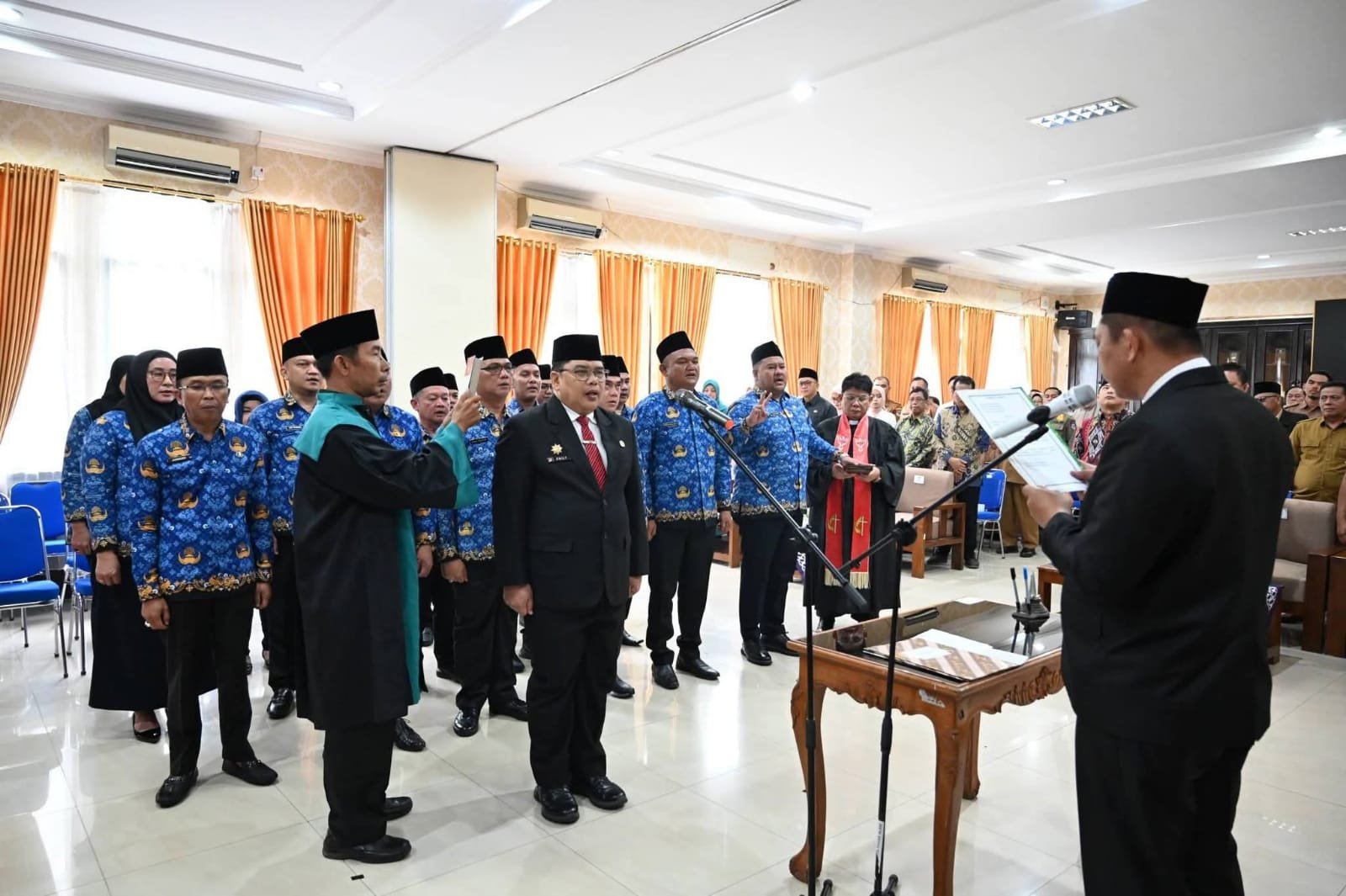 Wali Kota Pagar Alam Ludi Oliansyah juga melakukan rotasi jabatan OPD IMG 20251213 WA0052