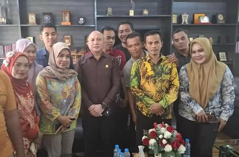PPPK Paruh Waktu Babel menemui Ketua DPRD untuk meminta kejelasan penyerahan SK