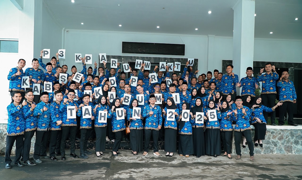 Sebanyak 78 pegawai honorer Sekretariat DPRD Sukabumi resmi dilantik menjadi PPPK Paruh Waktu