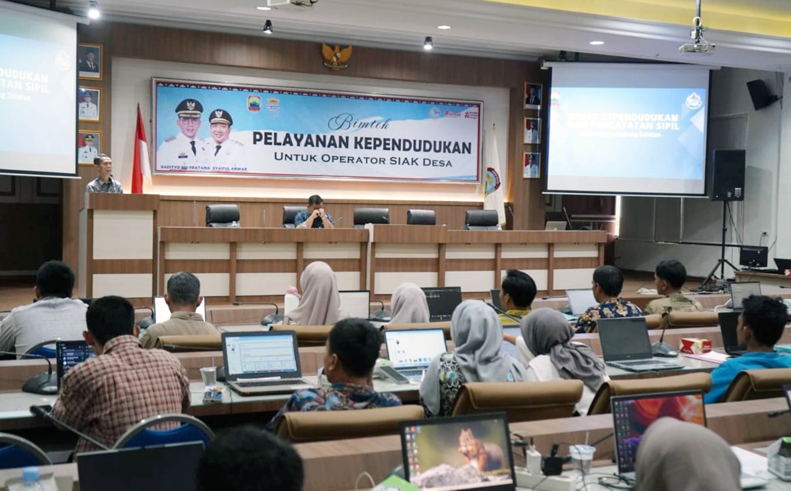 Pemkab Lampung Selatan mendorong 210 desa mengoptimalkan layanan adminduk melalui SIAK