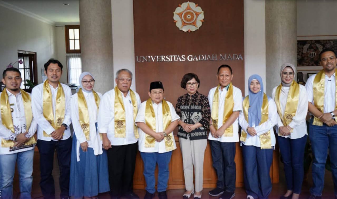 Wakil Wali Kota Pagar Alam Hj. Bertha menghadiri KAGAMA Regional Leaders Forum 2025 di UGM