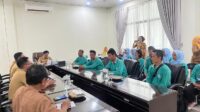 Sekda Lampung Selatan melepas enam KK calon transmigran ke Sulsel, Sulbar, dan Maluku Utara dengan pembekalan pelatihan dan uang saku.