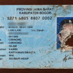 ILUSTRASI KTP RUSAK