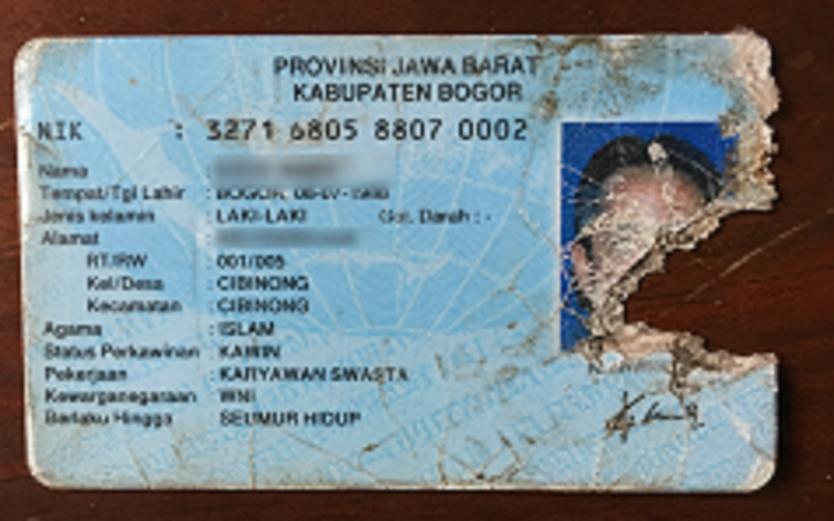 ILUSTRASI KTP RUSAK