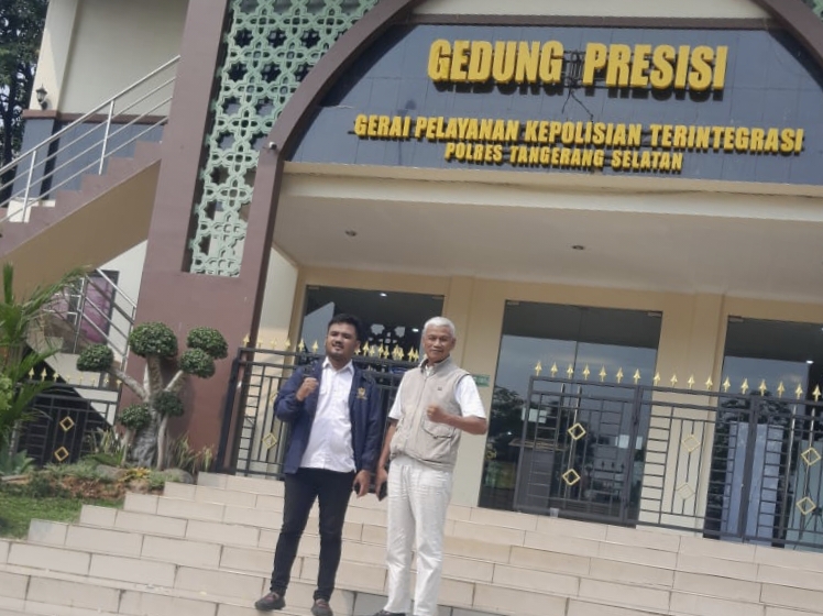 Subawi bersama kuasa hukumnya membuat klarifikasi ke Polres Tangerang Selatan.