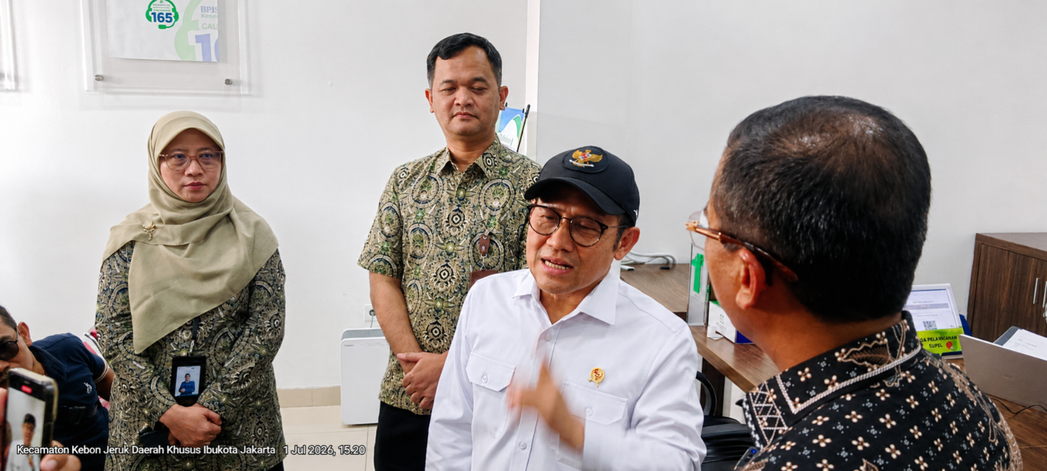 Muhaimin saat meninjau pelayanan BPJS Kesehatan di Kantor Cabang BPJS Kesehatan Jakarta Barat, Rabu (1/7/2026).