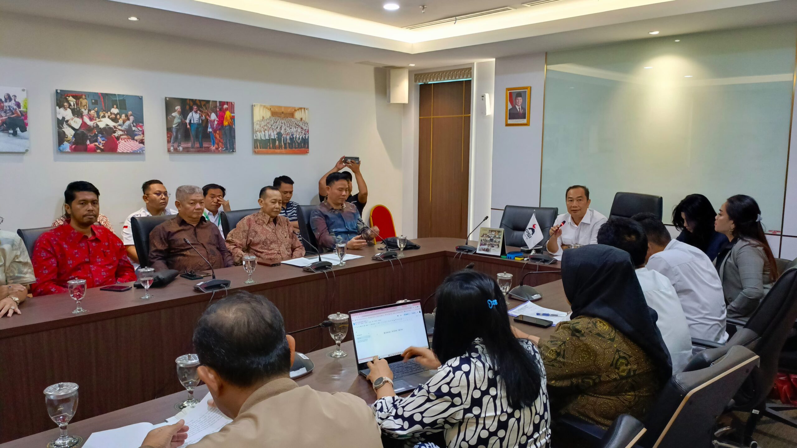 Persoalan serah terima pengelolaan Rusunami Citypark kembali dibahas dalam audiensi yang mempertemukan perwakilan PPPSRS